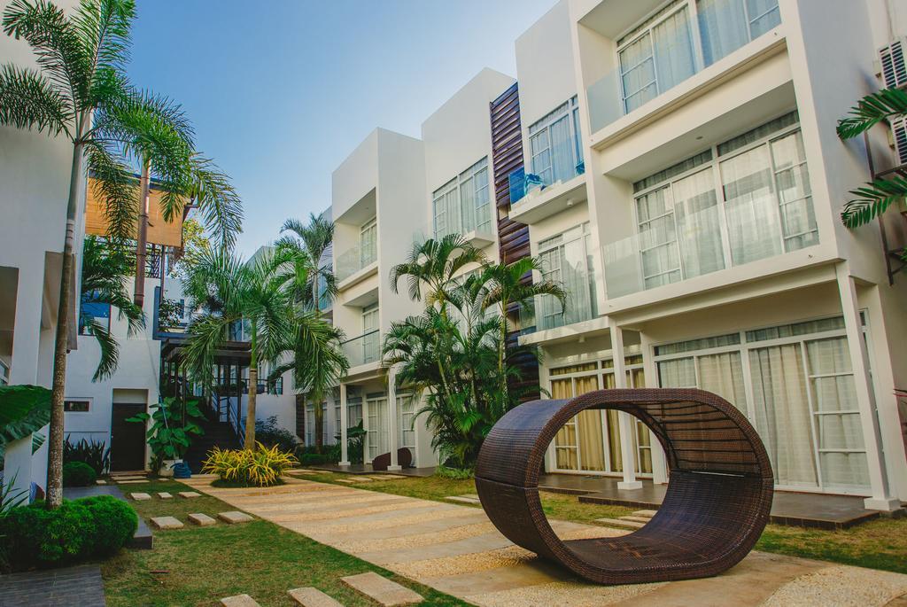 Aziza Paradise Hotel Puerto Princesa Bagian luar foto