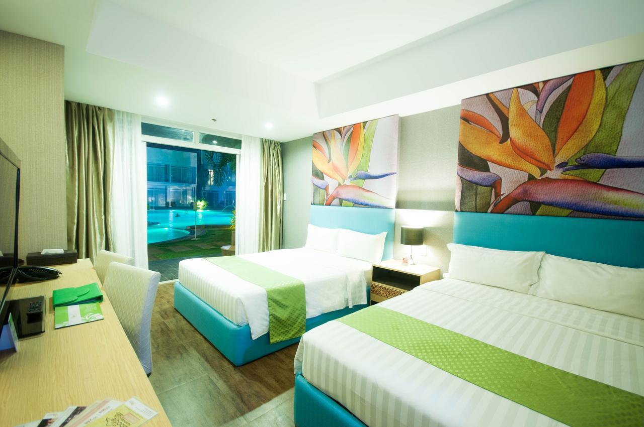 Aziza Paradise Hotel Puerto Princesa Bagian luar foto