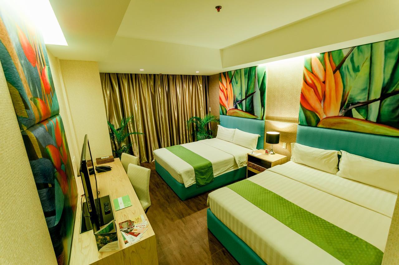 Aziza Paradise Hotel Puerto Princesa Bagian luar foto