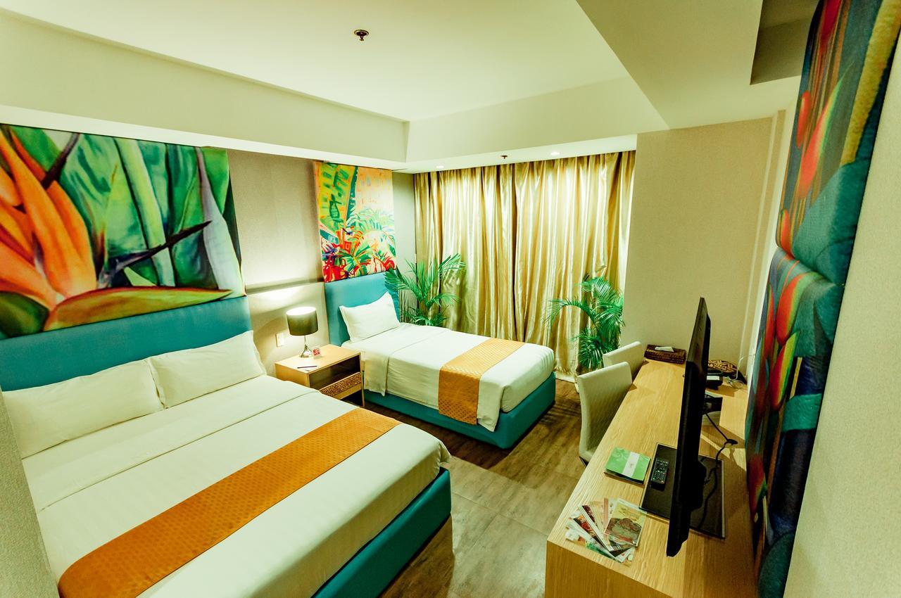 Aziza Paradise Hotel Puerto Princesa Bagian luar foto
