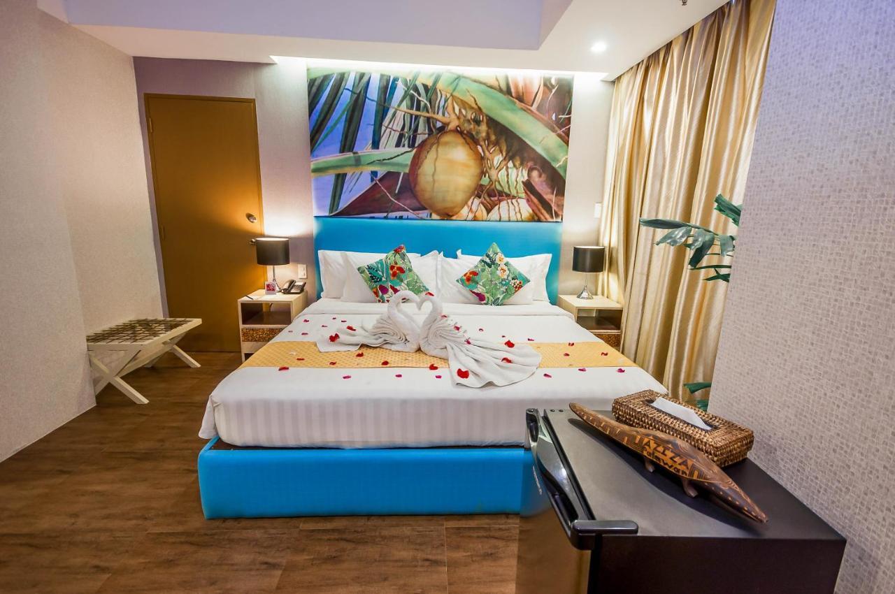 Aziza Paradise Hotel Puerto Princesa Bagian luar foto
