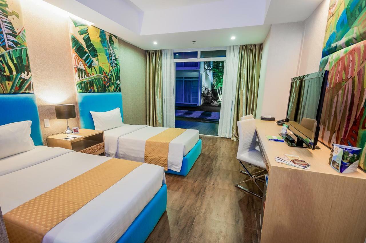 Aziza Paradise Hotel Puerto Princesa Bagian luar foto